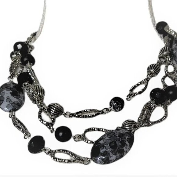 RMN Multi-Strand Necklace Black Gray Acrylic Beads Silver Tone 19-22" - Picture 4 of 4